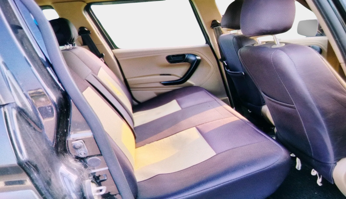 2022 Mahindra BOLERO NEO N 8, Diesel, Manual, 15,000 km, interior