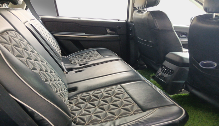 2017 Tata Hexa XT 4X2 7 STR, Diesel, Manual, 74,000 km, interior