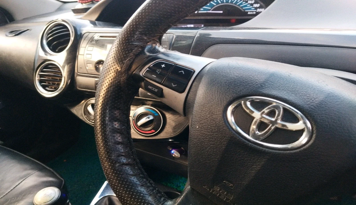 2017 Toyota Etios CROSS 1.4 VD, Diesel, Manual, 1,18,114 km, interior