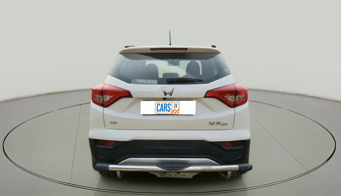 2023 Mahindra XUV300 W8 (O) 1.2 PETROL, Petrol, Manual, 46,920 km, exterior