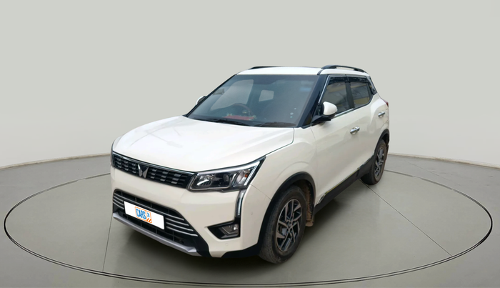 2023 Mahindra XUV300 W8 (O) 1.2 PETROL, Petrol, Manual, 46,920 km, exterior