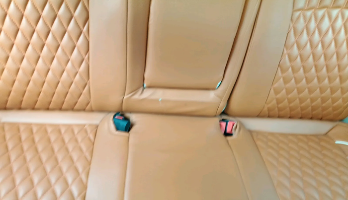 2023 Mahindra XUV300 W8 (O) 1.2 PETROL, Petrol, Manual, 46,920 km, interior