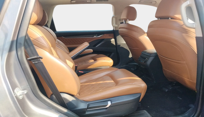 2023 MG GLOSTER SAVVY 6 STR 2.0 TWIN TURBO 4WD, Diesel, Automatic, 18,654 km, interior