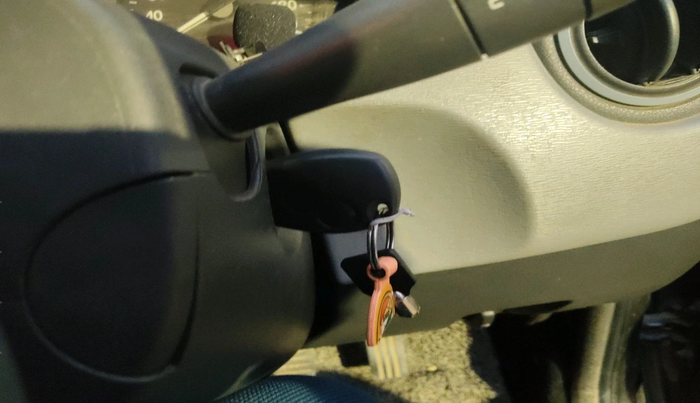 2013 Nissan Terrano XE (D), Diesel, Manual, 1,55,567 km, interior