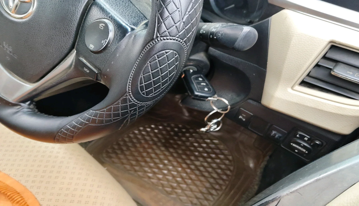 2016 Toyota Corolla Altis G PETROL, Petrol, Manual, 94,537 km, interior