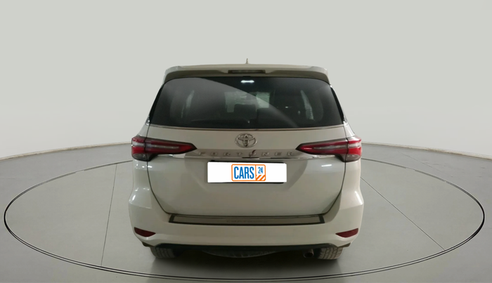 2021 Toyota Fortuner 4X2 AT 2.8 DIESEL, Diesel, Automatic, 1,19,660 km, exterior