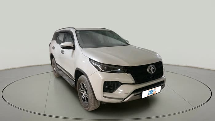 2021 Toyota Fortuner 4X2 AT 2.8 DIESEL, Diesel, Automatic, 1,19,660 km, exterior