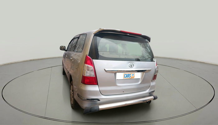 2013 Toyota Innova 2.5 G 7 STR, Diesel, Manual, 5,00,000 km, exterior