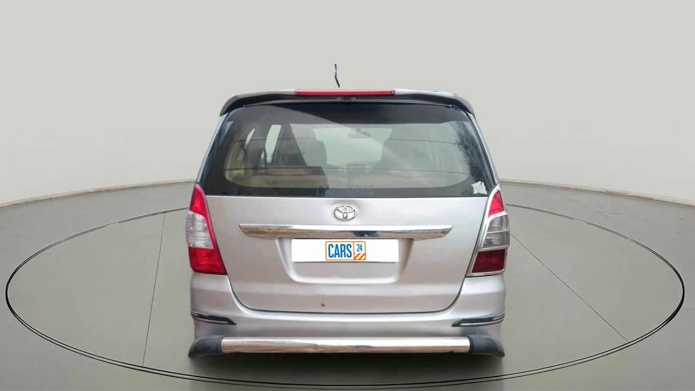 2013 Toyota Innova 2.5 G 7 STR, Diesel, Manual, 5,00,000 km, exterior