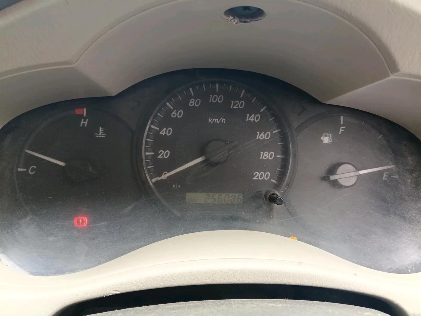 2013 Toyota Innova 2.5 G 7 STR, Diesel, Manual, 5,00,000 km, interior