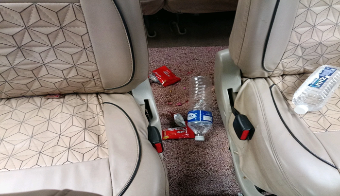 2013 Toyota Innova 2.5 G 7 STR, Diesel, Manual, 5,00,000 km, interior