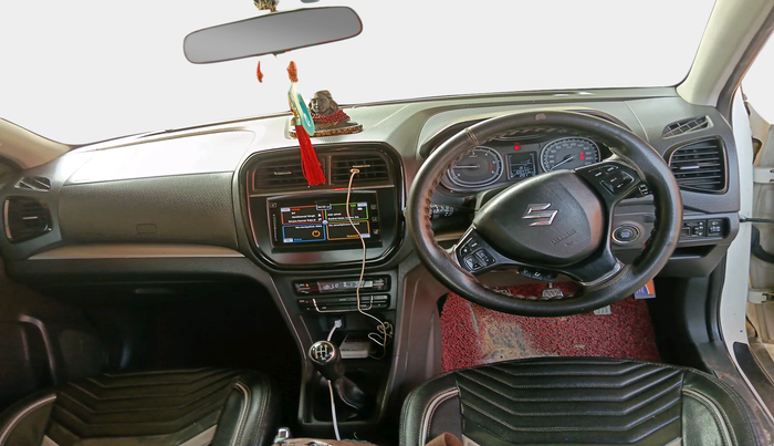 2017 Maruti Vitara Brezza ZDI PLUS, Diesel, Manual, 1,05,477 km, interior