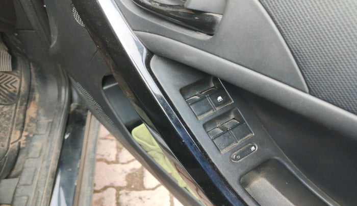 2022 Tata NEXON XZ PLUS (PREMIUM) DARK EDITION PETROL, Petrol, Manual, 43,965 km, interior