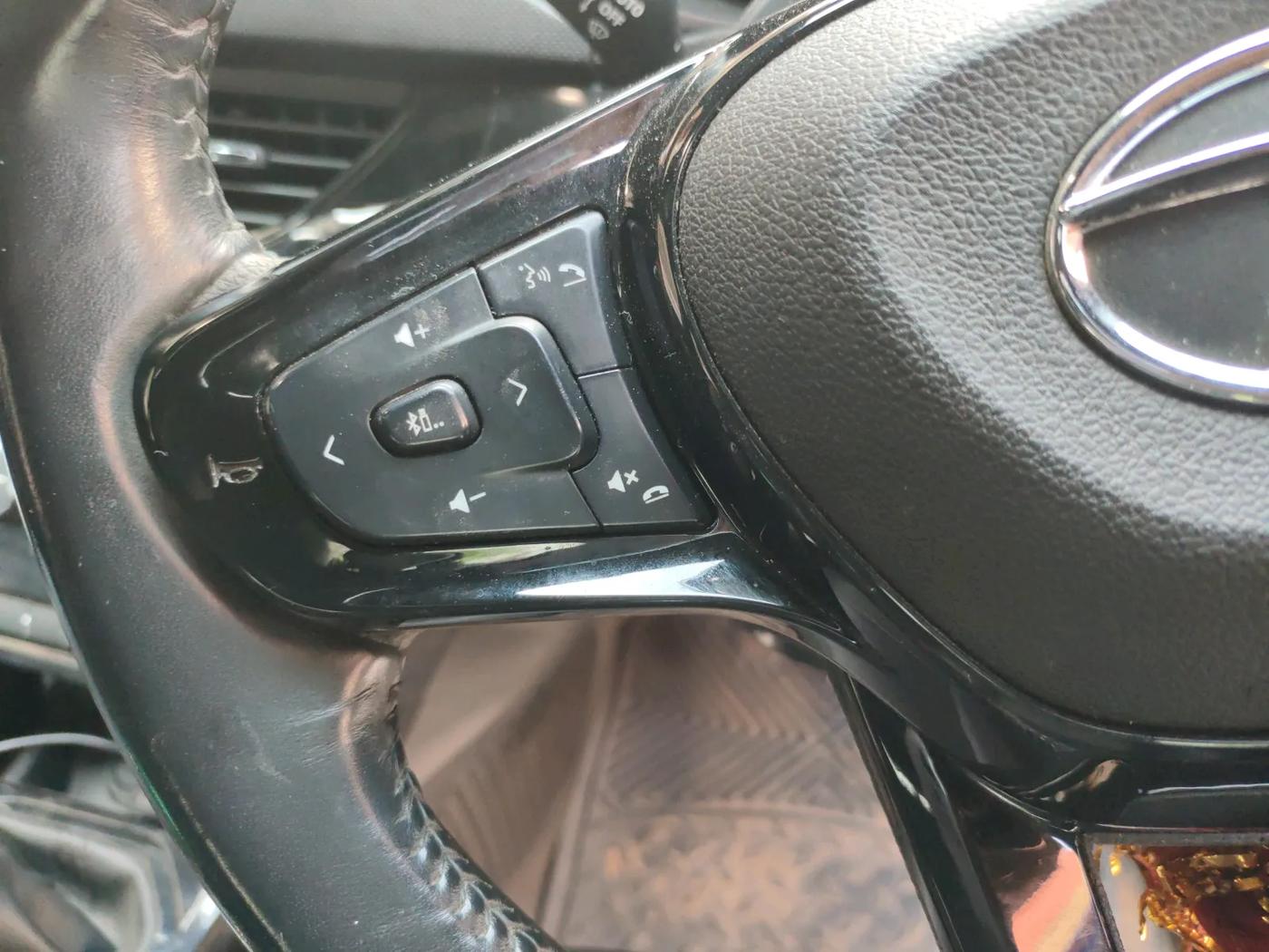 2022 Tata NEXON XZ PLUS (PREMIUM) DARK EDITION PETROL, Petrol, Manual, 43,966 km, interior