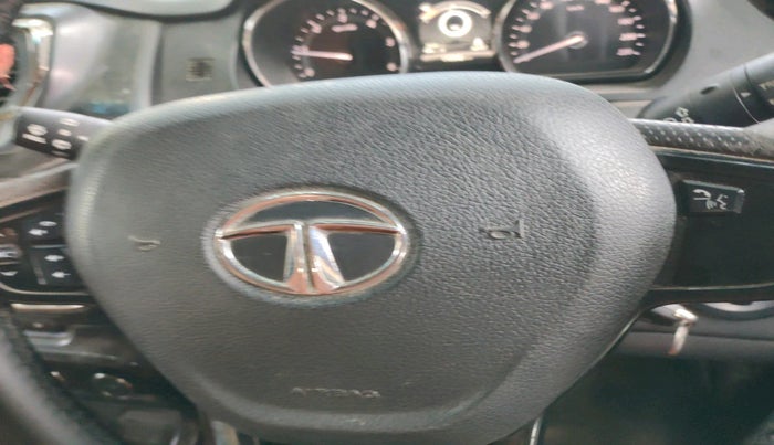 2017 Tata Hexa XM 4X2 7 STR, Diesel, Manual, 1,10,348 km, interior