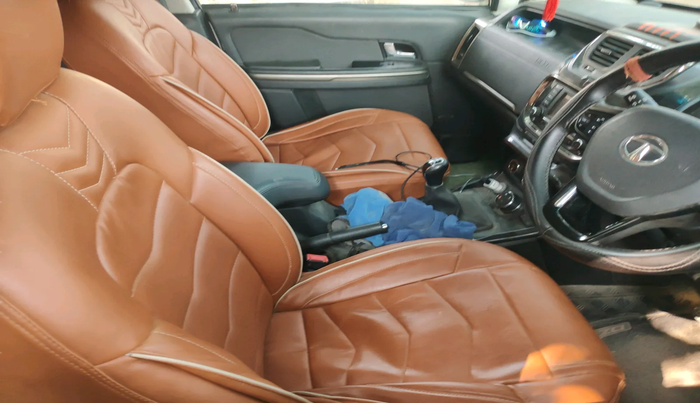 2017 Tata Hexa XM 4X2 7 STR, Diesel, Manual, 1,10,348 km, interior