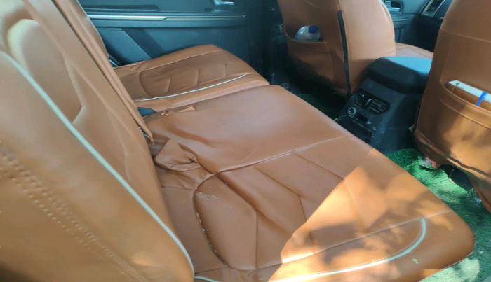 2017 Tata Hexa XM 4X2 7 STR, Diesel, Manual, 1,10,348 km, interior