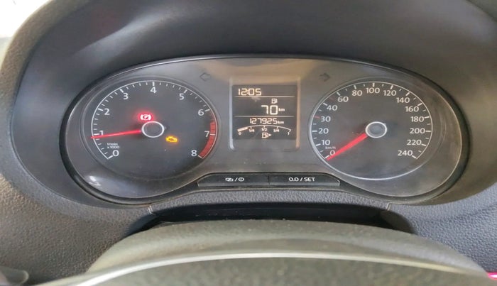 2017 Volkswagen Ameo HIGHLINE1.2L, Petrol, Manual, 1,27,925 km, interior