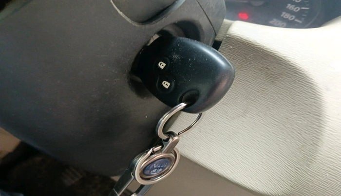 2013 Nissan Terrano XV 85 PS DIESEL, Diesel, Manual, 1,22,828 km, interior