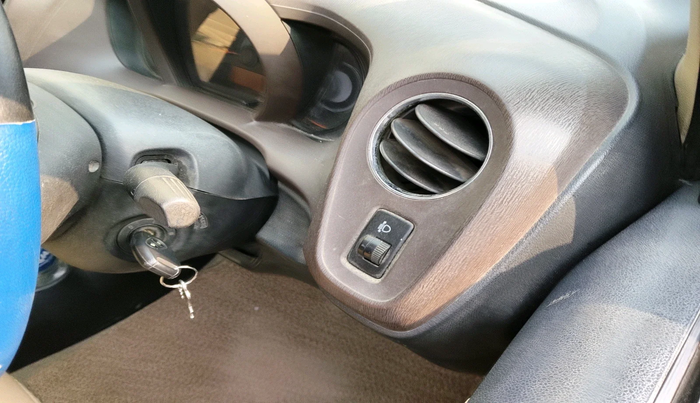 2013 Honda Amaze 1.2L I-VTEC S, Petrol, Manual, 58,188 km, interior