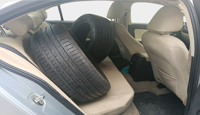 2012 Volkswagen Jetta COMFORTLINE TSI, Petrol, Manual, 1,24,155 km, interior