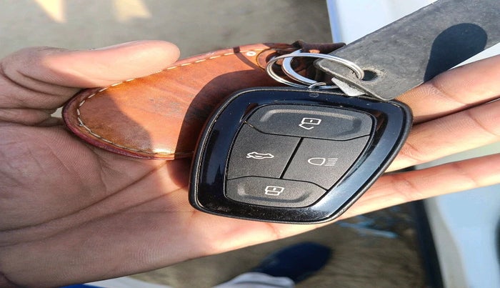 2021 Tata Harrier XT PLUS 2.0L KRYOTEC, Diesel, Manual, 1,09,195 km, interior