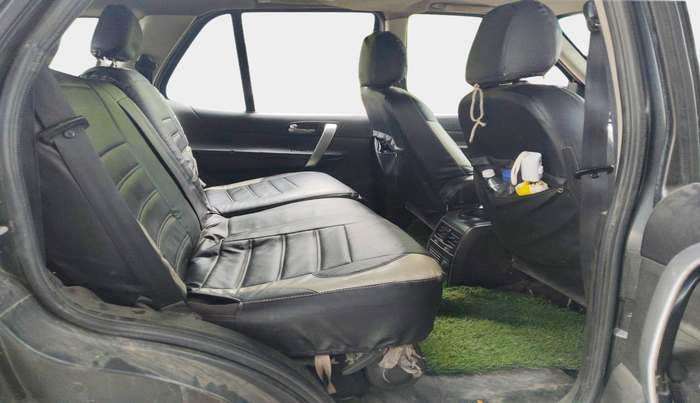2017 Tata Safari Storme 2.2 EX 4X2, Diesel, Manual, 1,84,755 km, interior