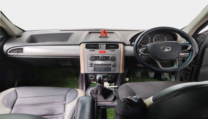2017 Tata Safari Storme 2.2 EX 4X2, Diesel, Manual, 1,84,755 km, interior