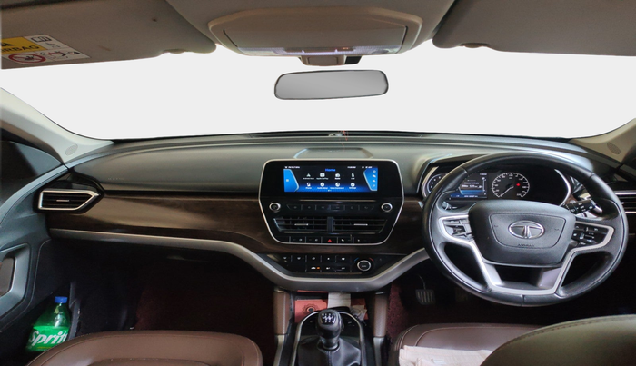 2019 Tata Harrier XZ 2.0L, Diesel, Manual, 1,23,927 km, interior