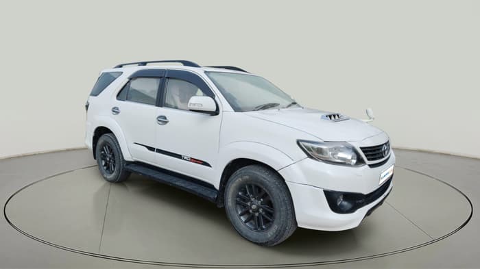 2016 Toyota Fortuner 3.0 4X2 MT, Diesel, Manual, 1,18,767 km, exterior