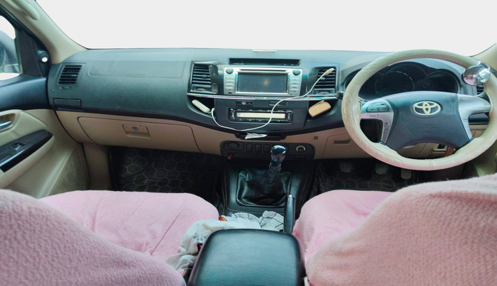 2016 Toyota Fortuner 3.0 4X2 MT, Diesel, Manual, 1,18,767 km, interior