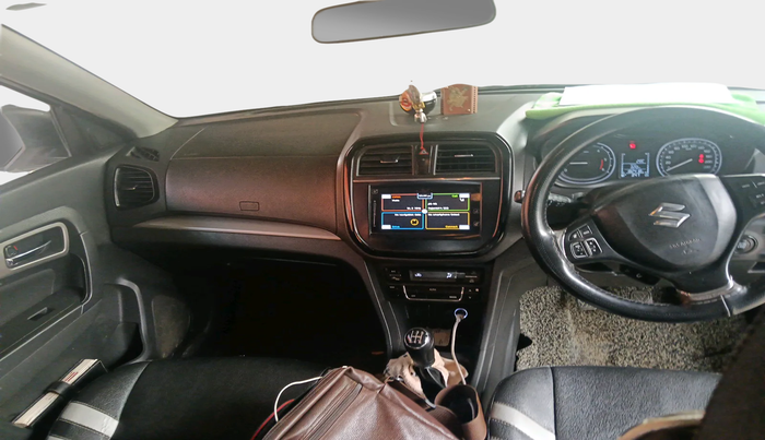 2016 Maruti Vitara Brezza ZDI PLUS, Diesel, Manual, 1,82,418 km, interior