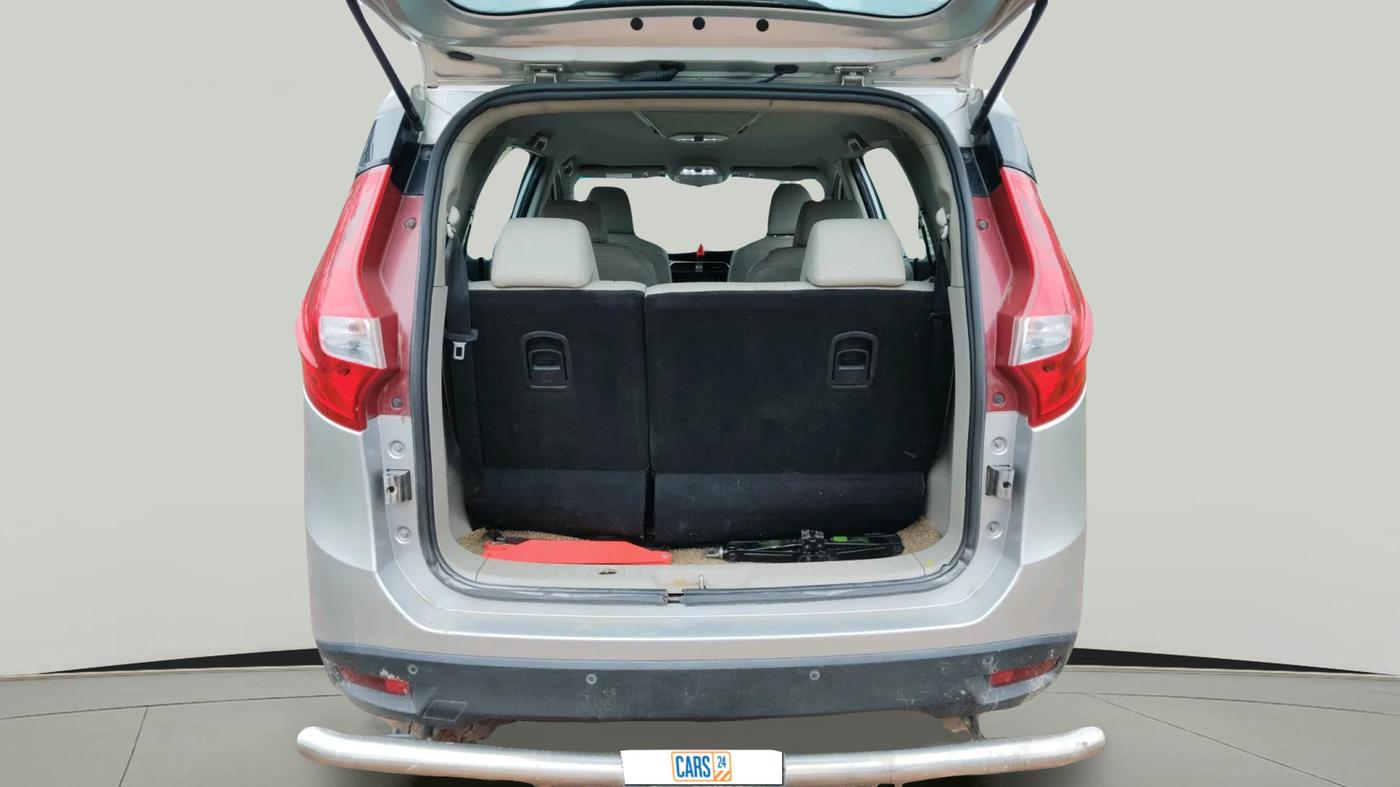 2018 Mahindra MARAZZO M8 7 STR, Diesel, Manual, 1,05,832 km, exterior