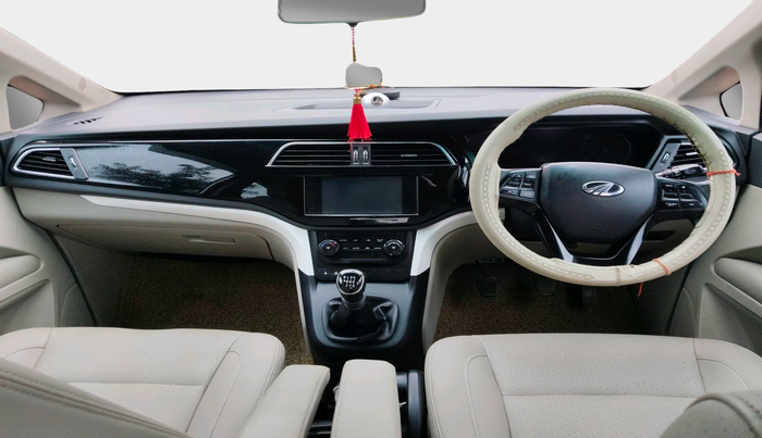2018 Mahindra MARAZZO M8 7 STR, Diesel, Manual, 1,05,832 km, interior