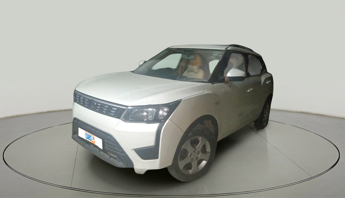 2021 Mahindra XUV300 W6 1.2 PETROL, Petrol, Manual, 98,405 km, exterior