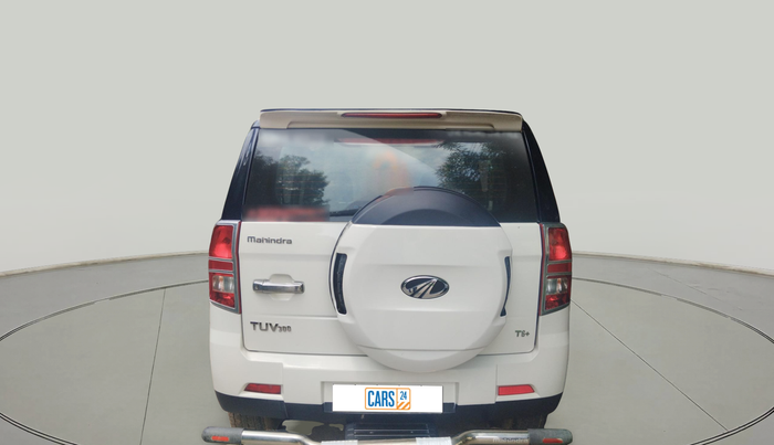 2018 Mahindra TUV300 T6 PLUS, Diesel, Manual, 80,916 km, exterior