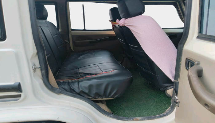 2014 Mahindra Bolero SLX BS IV, Diesel, Manual, 1,35,696 km, interior