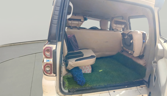 2018 Mahindra Scorpio S7, Diesel, Manual, 83,375 km, exterior