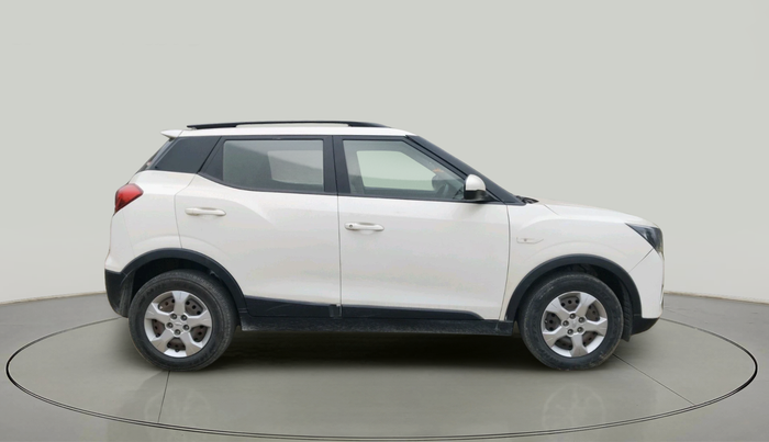 2019 Mahindra XUV300 W6 1.5 DIESEL, Diesel, Manual, 1,21,724 km, exterior