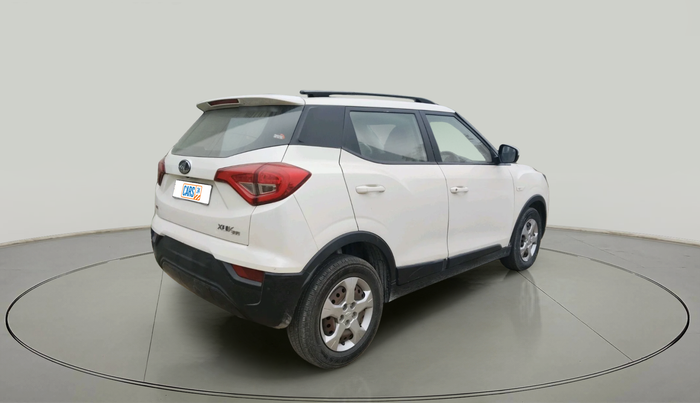 2019 Mahindra XUV300 W6 1.5 DIESEL, Diesel, Manual, 1,21,724 km, exterior