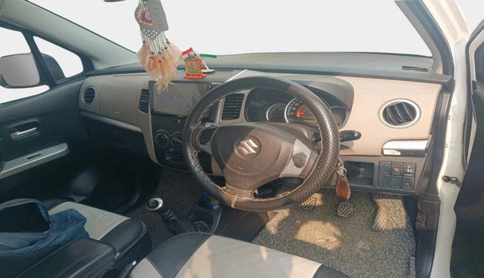 2014 Maruti Wagon R 1.0 VXI, Petrol, Manual, 1,18,276 km, interior
