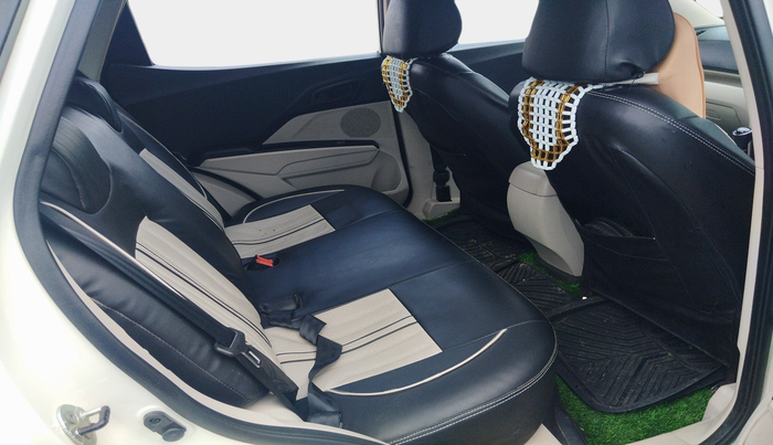 2021 Mahindra XUV300 W4 1.5 DIESEL, Diesel, Manual, 54,813 km, interior