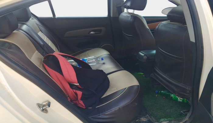 2010 Chevrolet Cruze LTZ AT, Diesel, Automatic, 1,16,834 km, interior