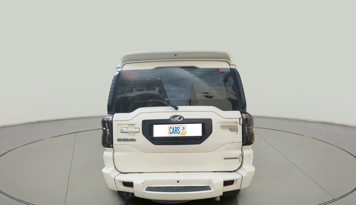 2017 Mahindra Scorpio S6 PLUS INTELLI-HYBRID, Diesel, Manual, 75,613 km, exterior