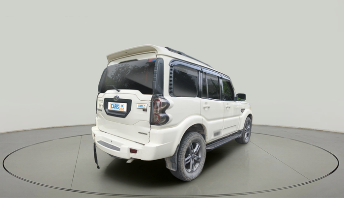2017 Mahindra Scorpio S6 PLUS INTELLI-HYBRID, Diesel, Manual, 75,613 km, exterior