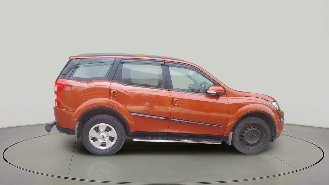 2016 Mahindra XUV500 W6, Diesel, Manual, 60,552 km, exterior