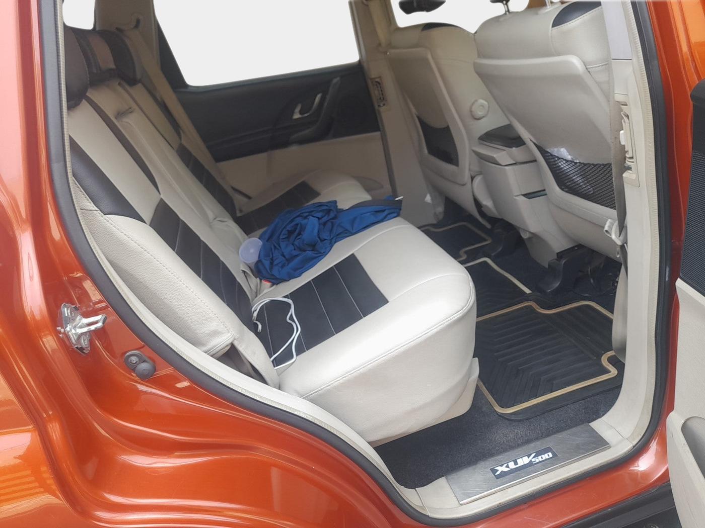 2016 Mahindra XUV500 W6, Diesel, Manual, 60,552 km, interior