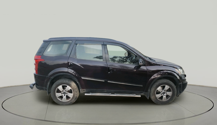 2014 Mahindra XUV500 W8, Diesel, Manual, 1,24,000 km, exterior