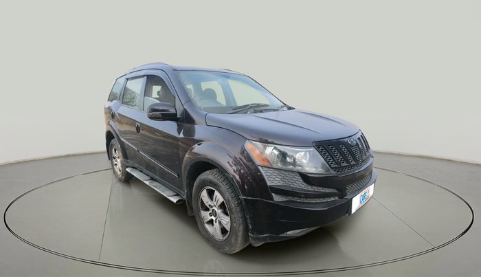 2014 Mahindra XUV500 W8, Diesel, Manual, 1,24,000 km, exterior