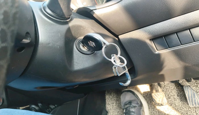 2018 Maruti Swift VXI, Petrol, Manual, 38,905 km, interior